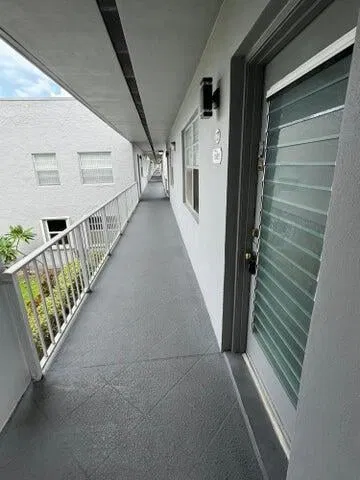Unit C photo 28