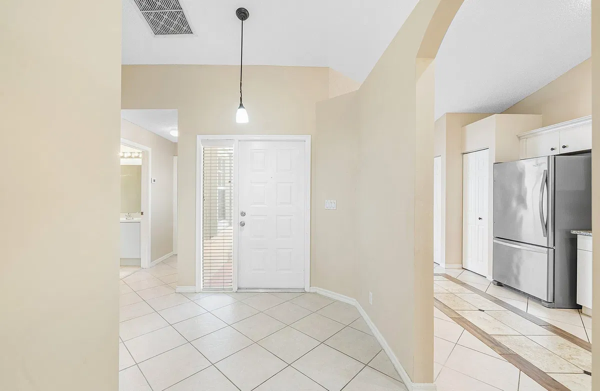 Residence photo 4