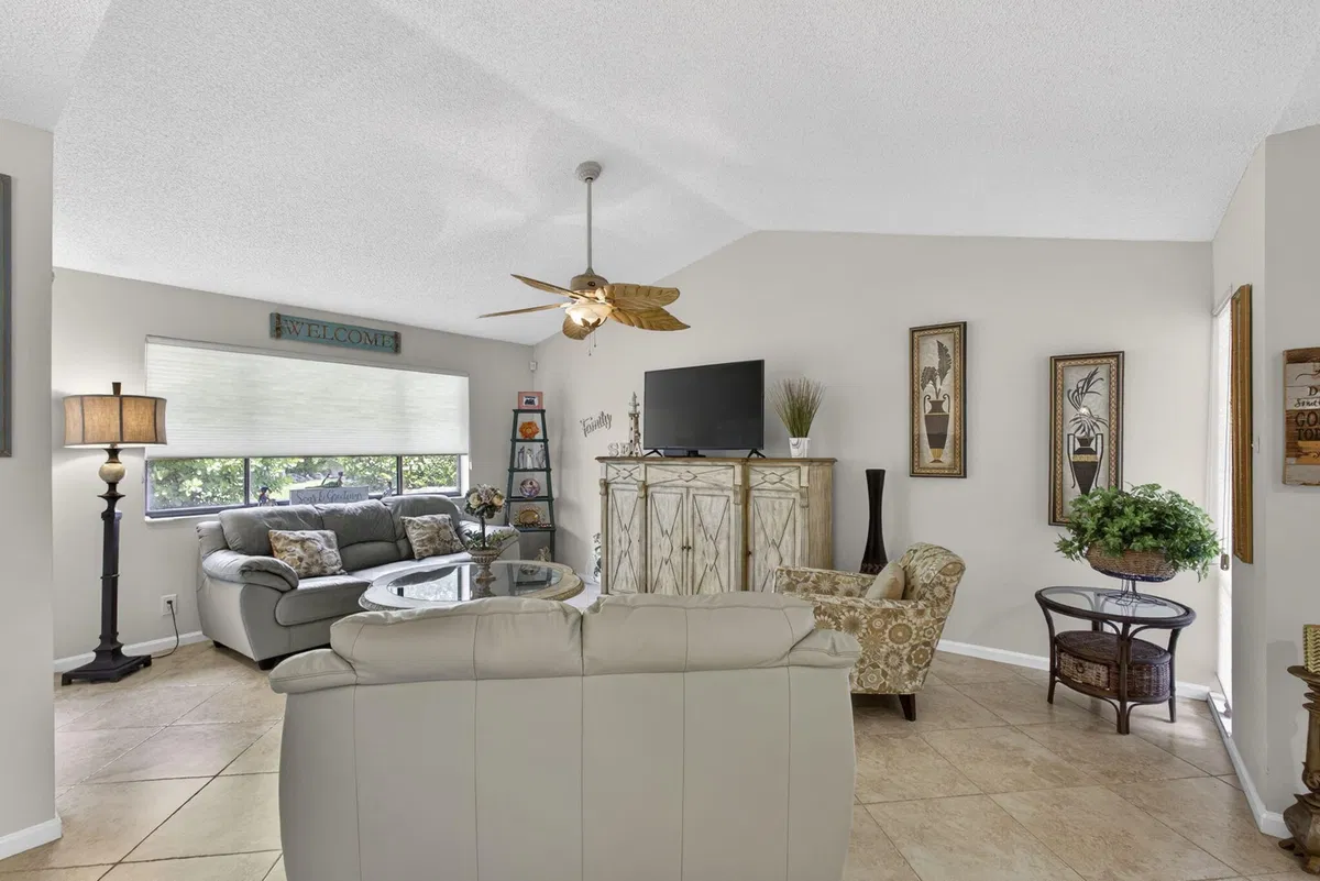 PGA National Palm Beach Gardens Unit B photo 7