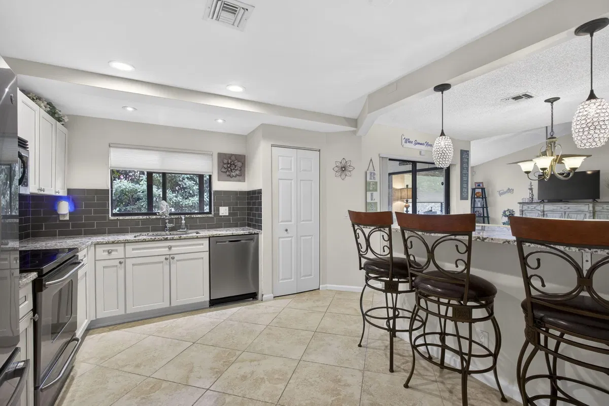 PGA National Palm Beach Gardens Unit B photo 13