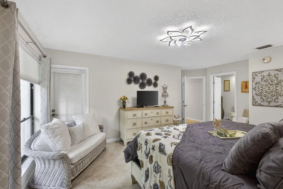PGA National Palm Beach Gardens Unit B photo 28
