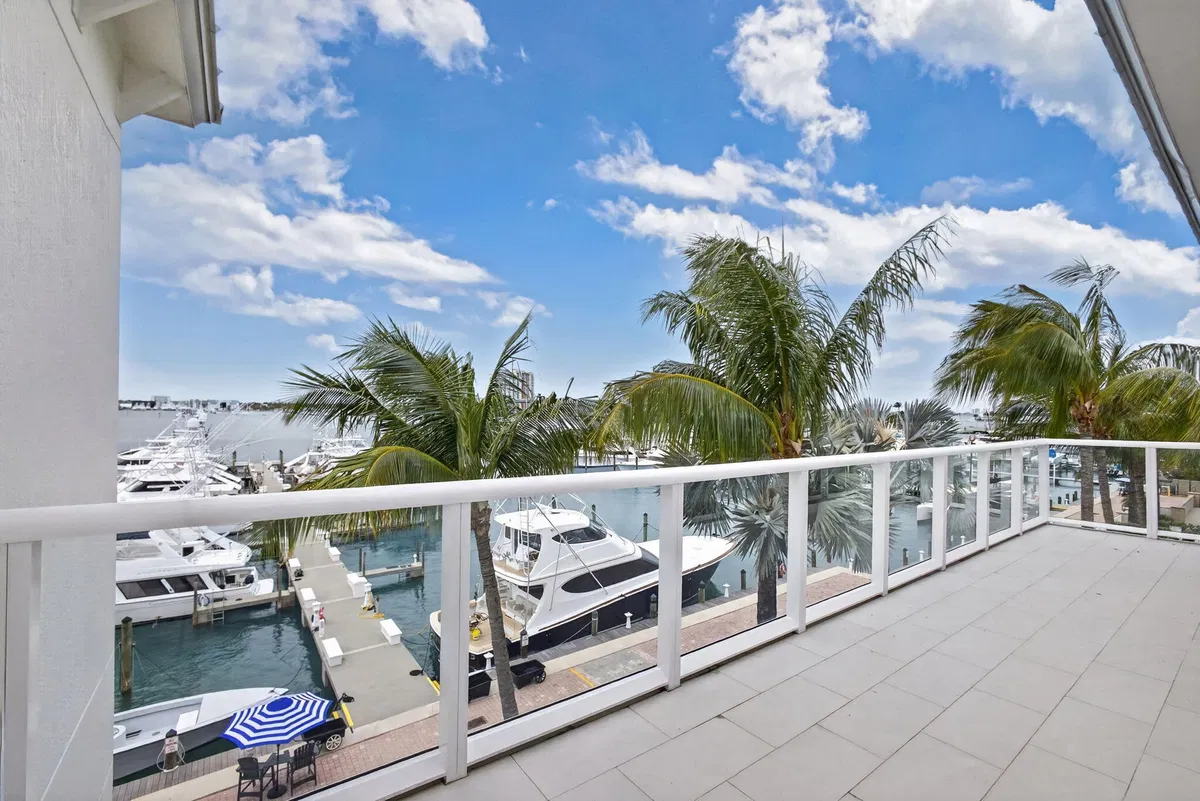 Singer Island Unit 1-302 photo 22