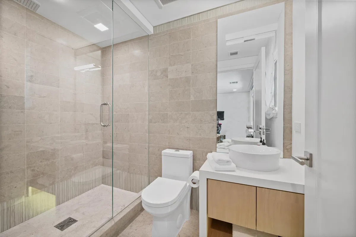 Residence photo 22