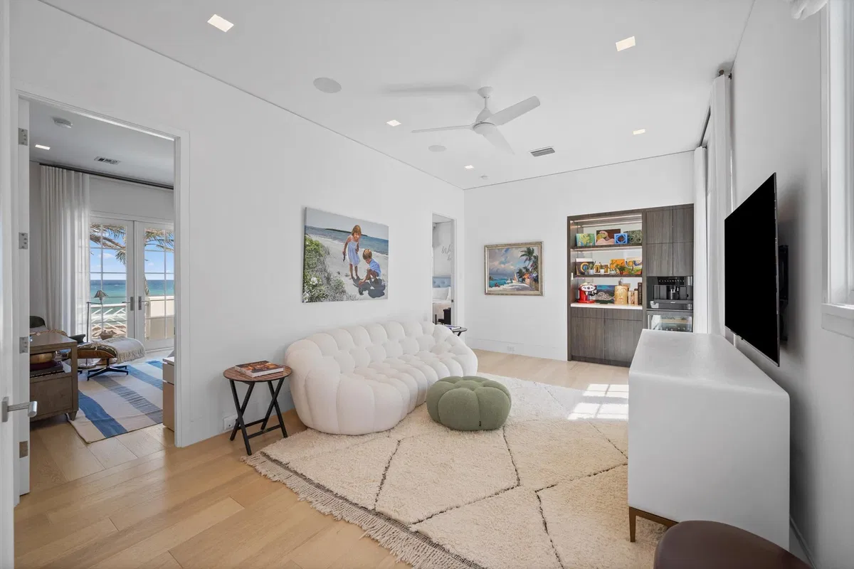 Residence photo 31