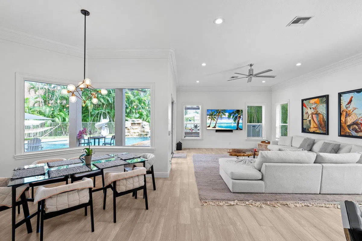 Residence photo 19