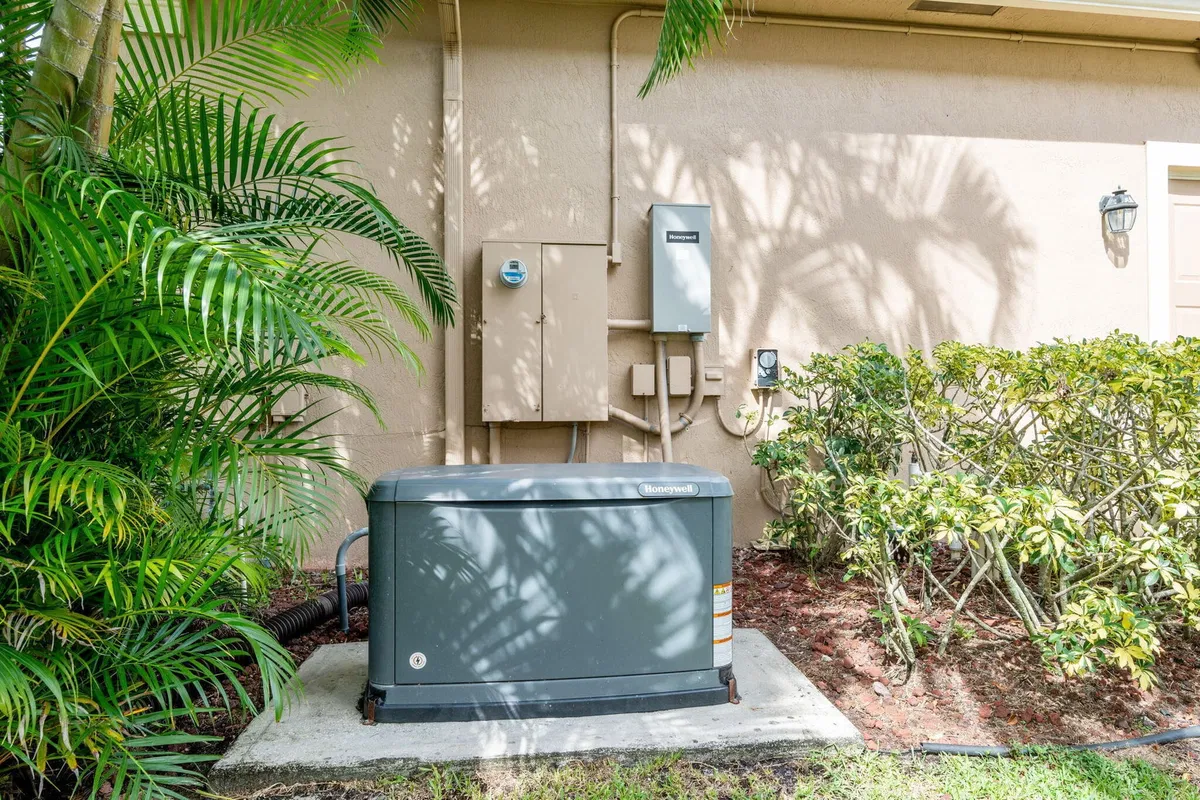 Residence photo 67