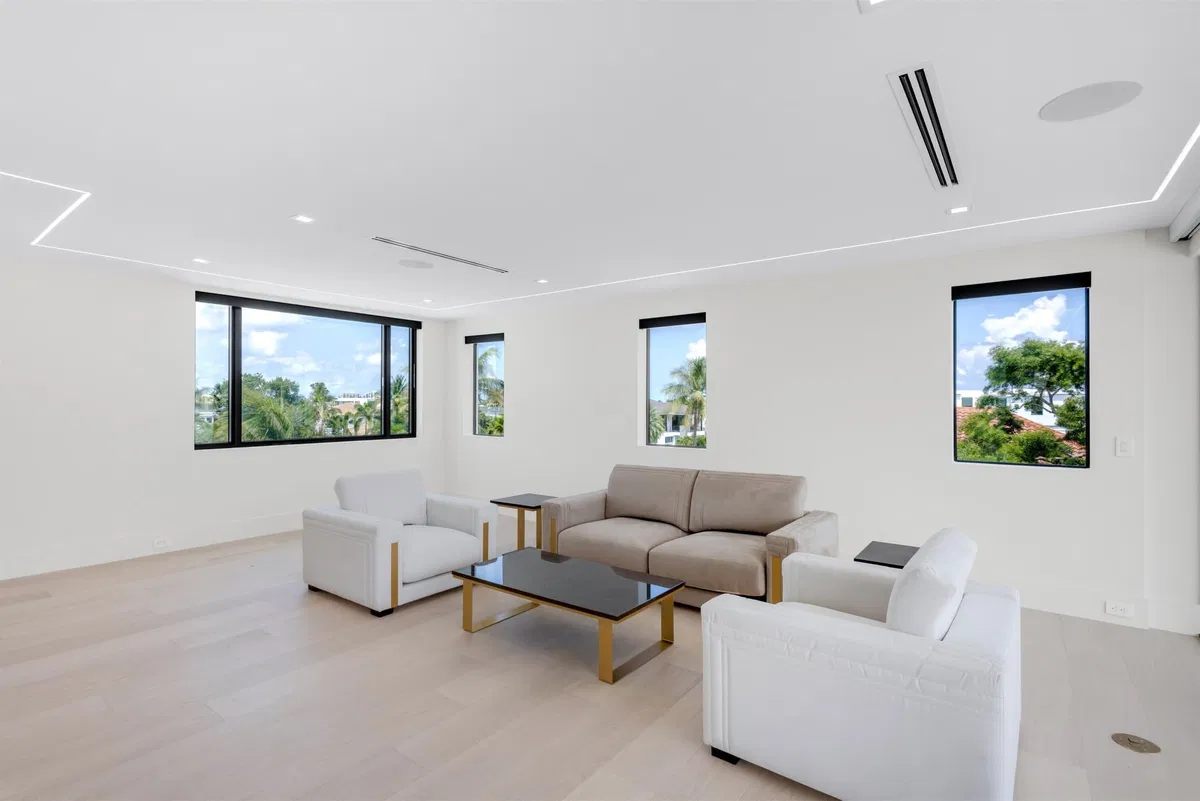 Residence photo 43