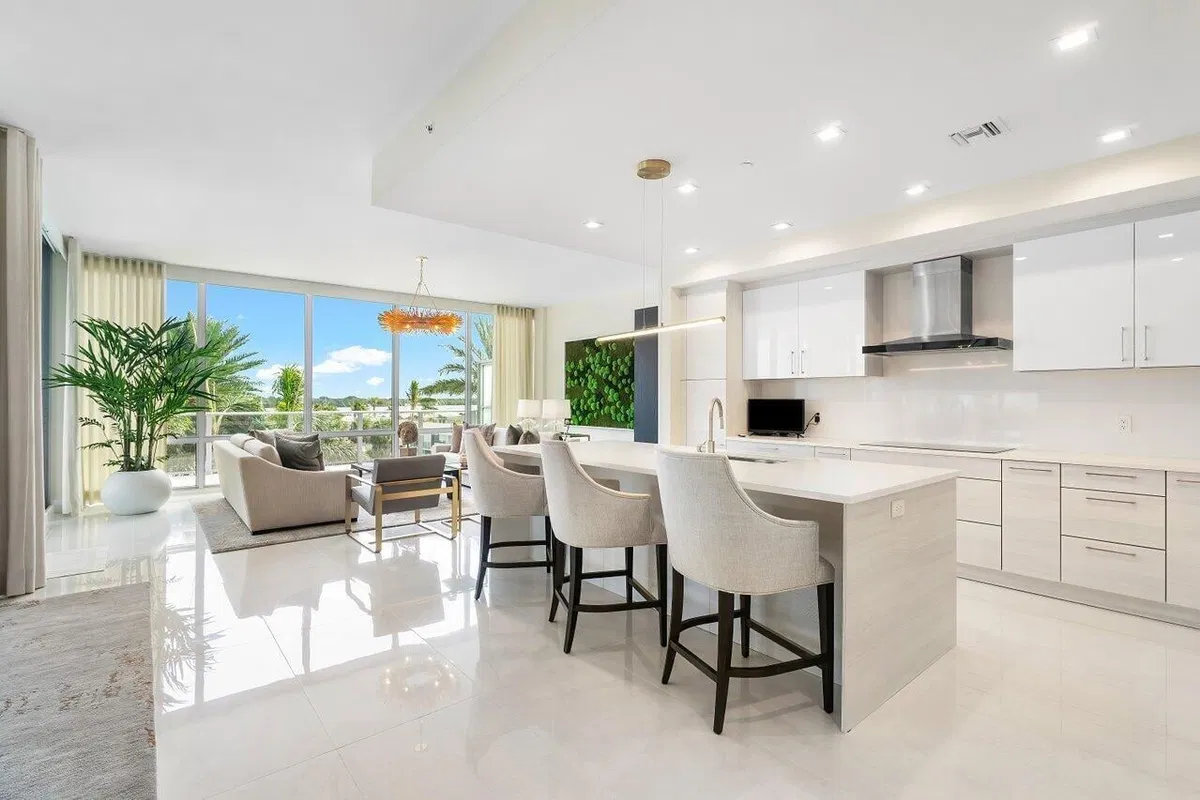 Water Club North Palm Beach Unit 401