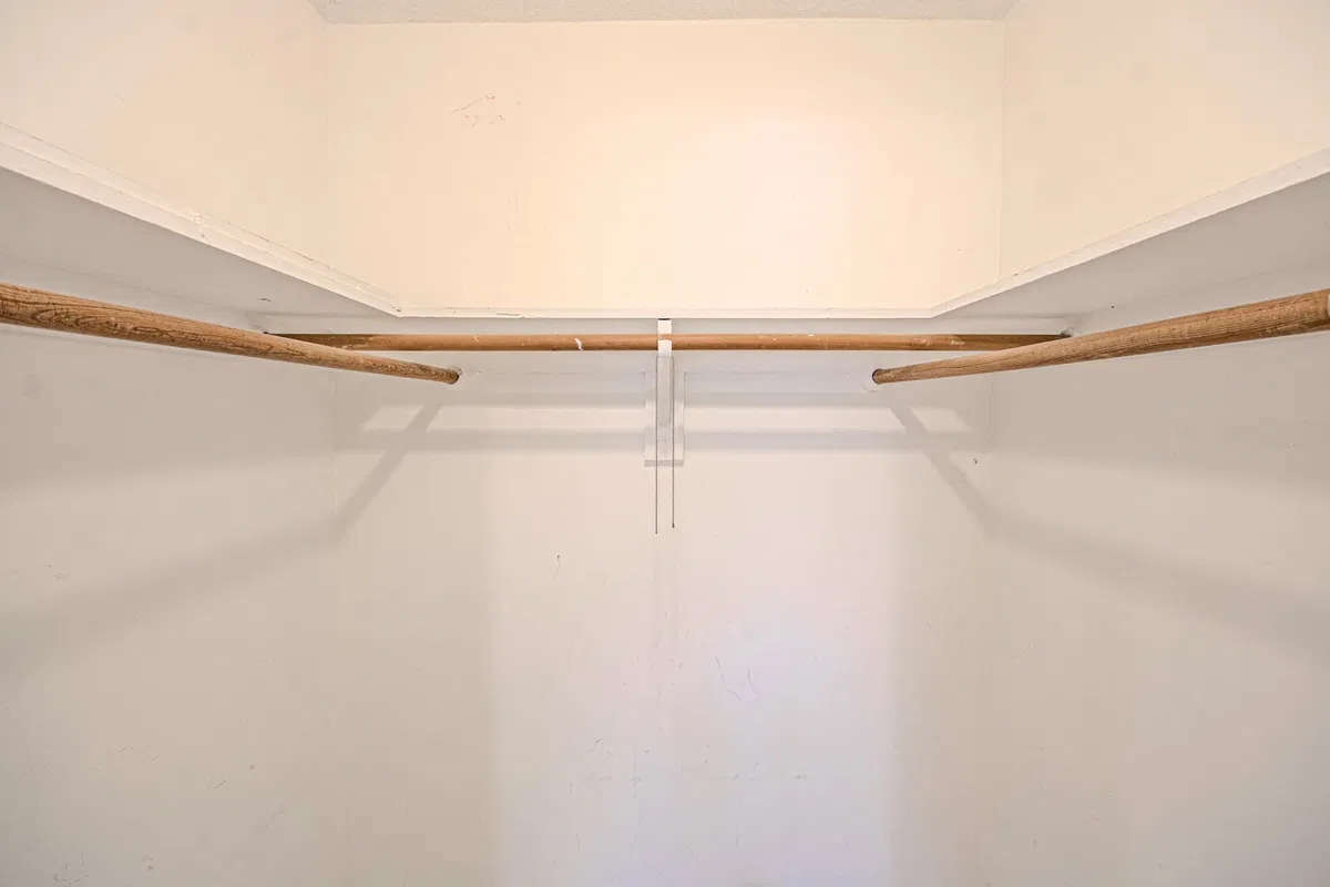 Unit 202 photo 7