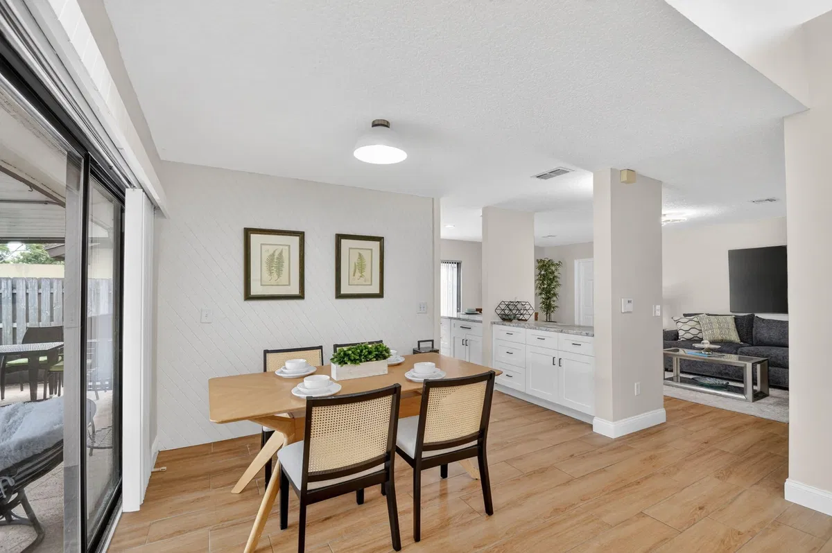 Residence photo 10