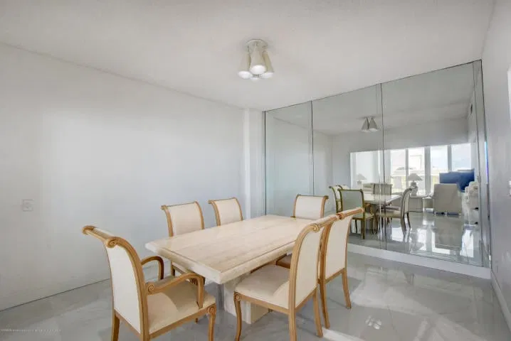 Winthrop House Condos Unit 7 photo 7