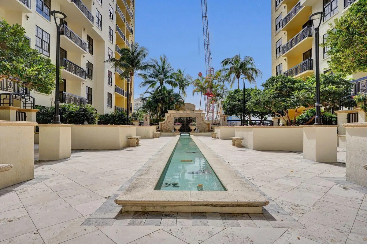 One City Plaza Unit 225 photo 55