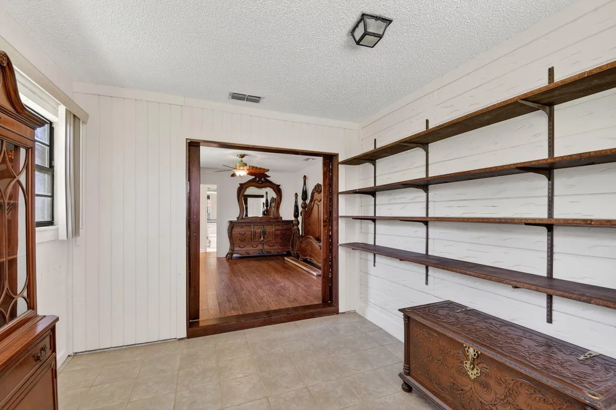 Residence photo 31