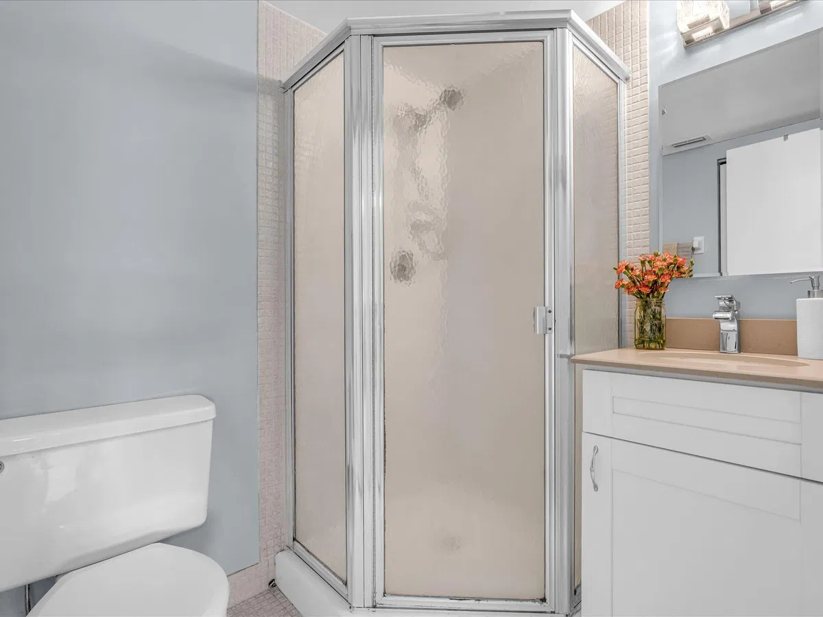 Unit 103 photo 43
