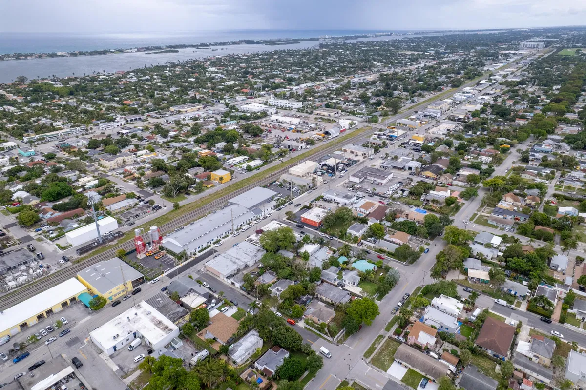 West Palm Beach Residence photo 28