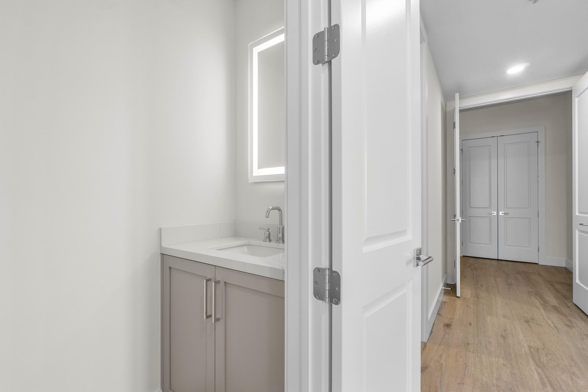 Havn Residences & Yacht Club Unit 5202 photo 16