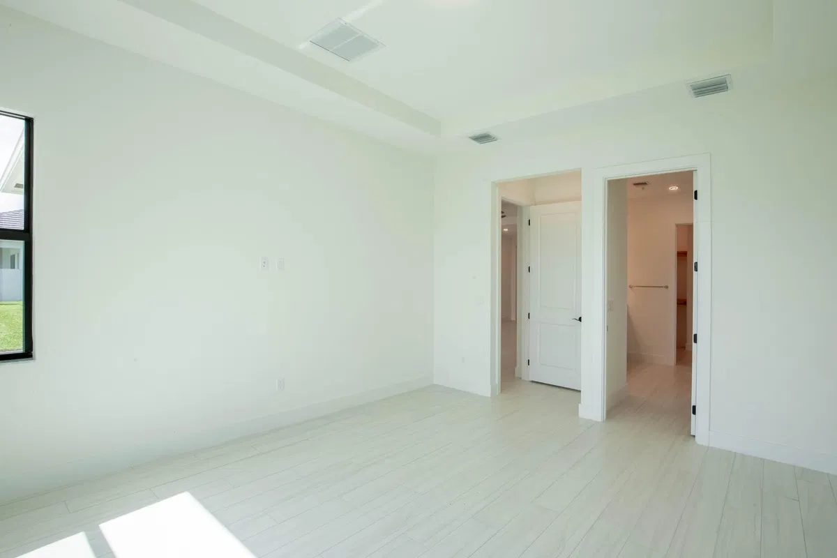 Residence photo 25