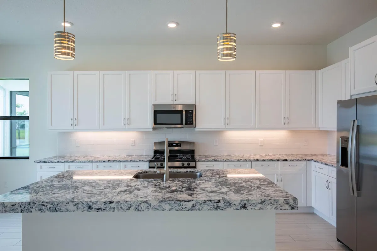Residence photo 94