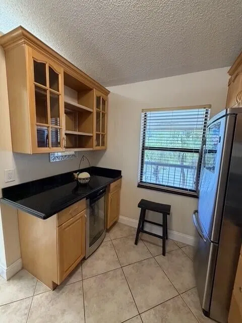 Unit 204 photo 7