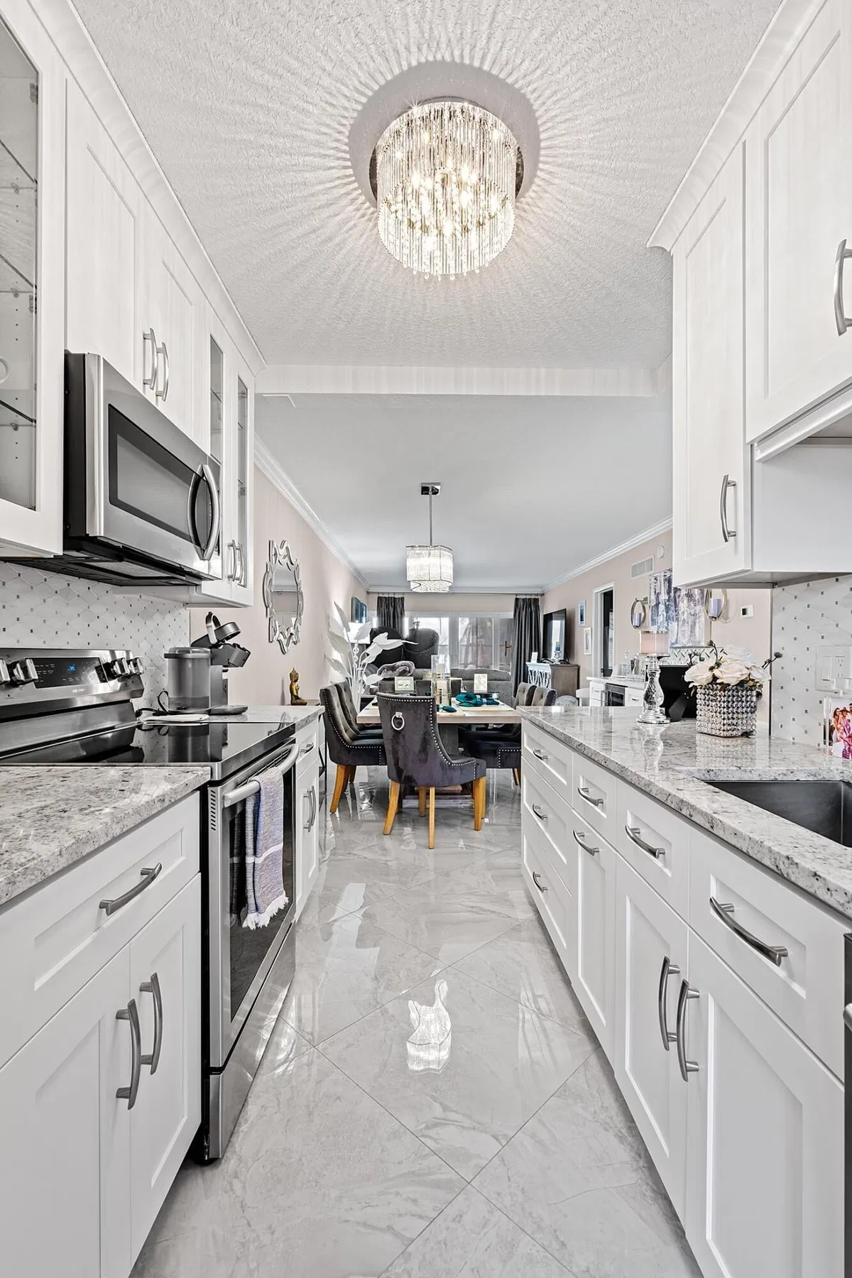 Unit 204 photo 4