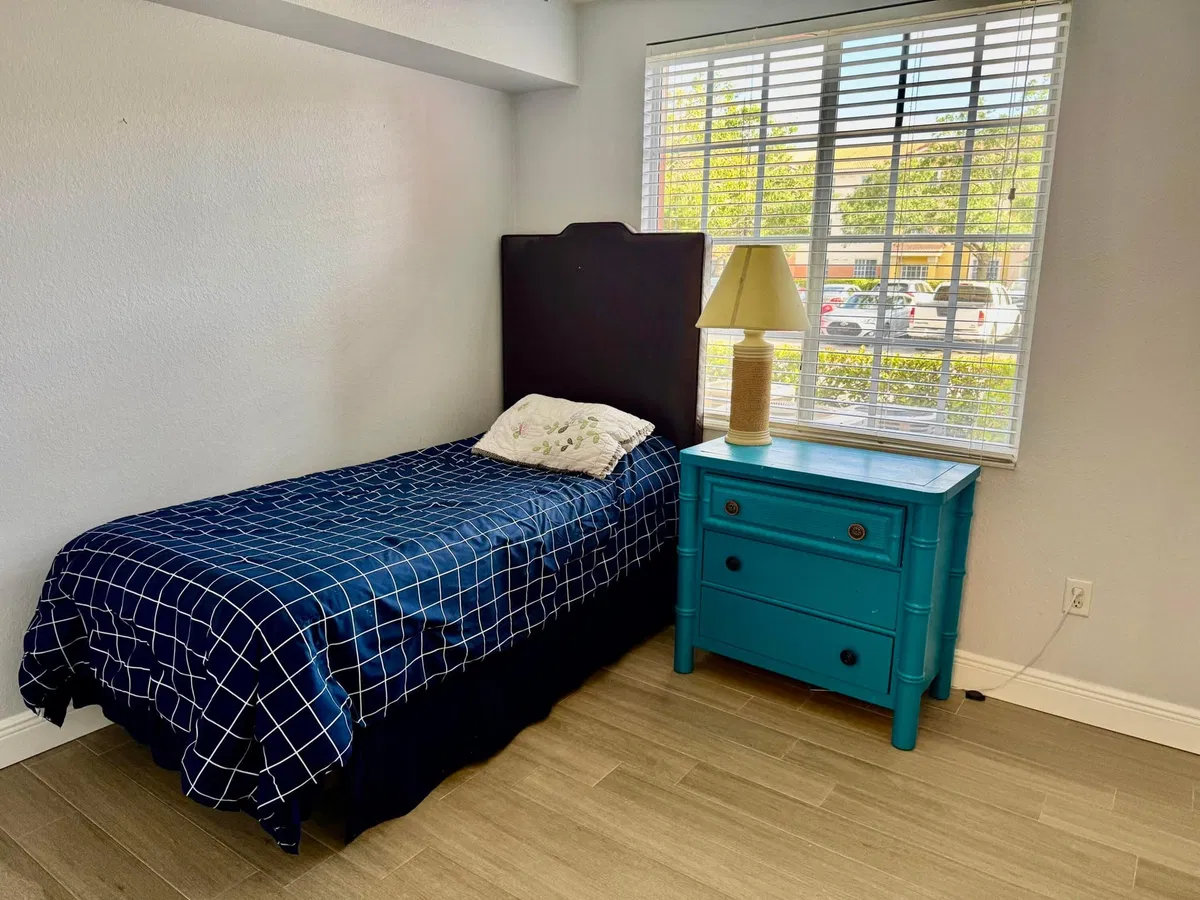 Unit 2103 photo 25