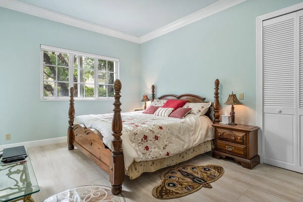  Residence photo 19