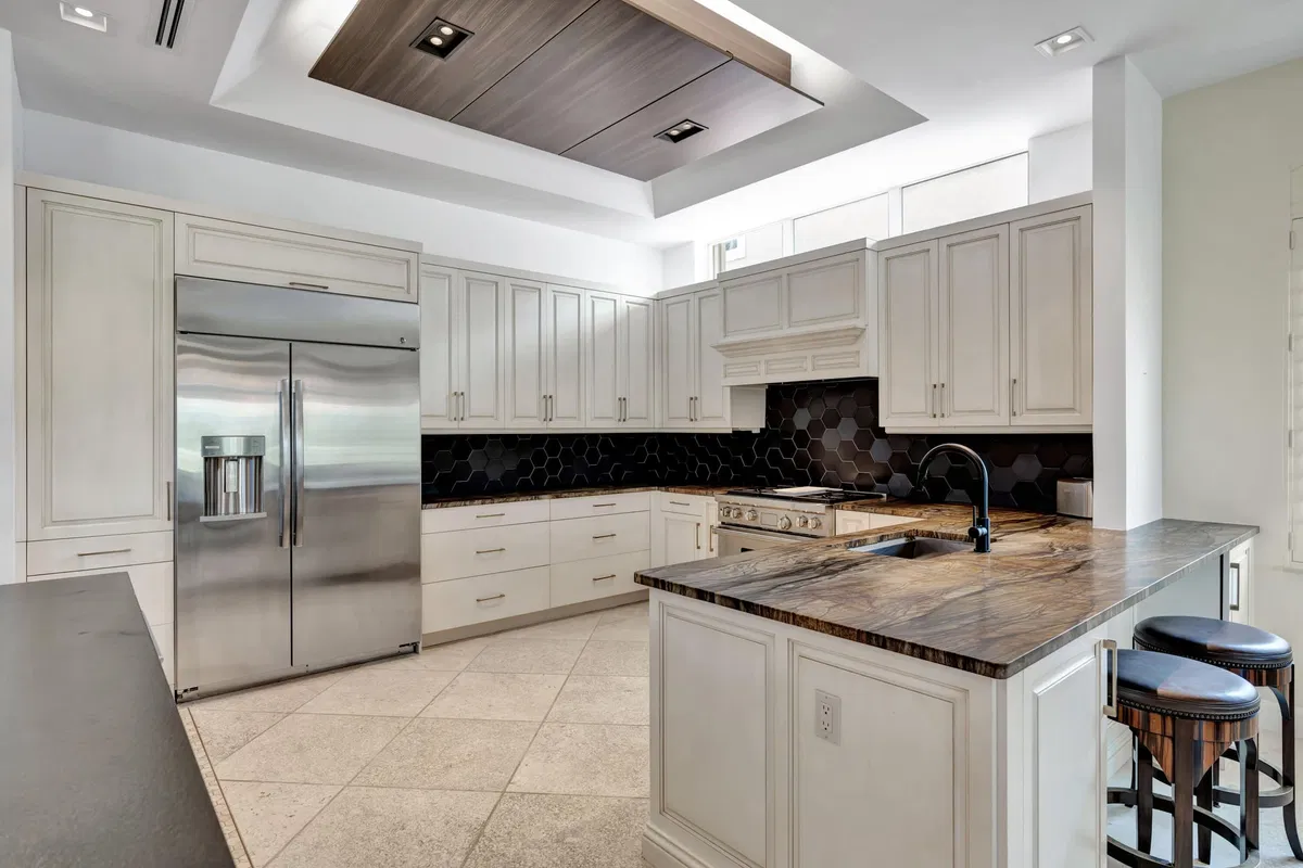 Admirals Cove Residence photo 22