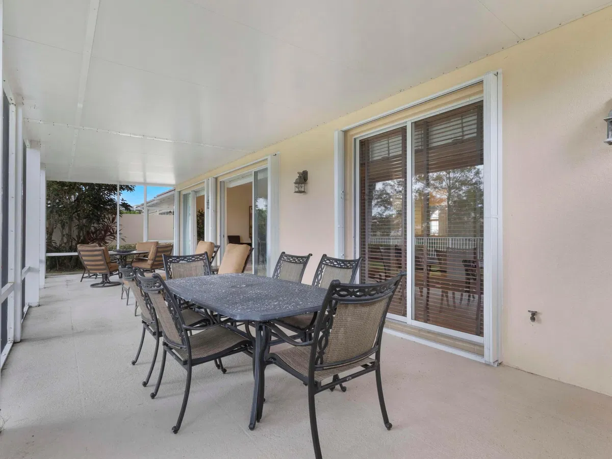  Residence photo 25