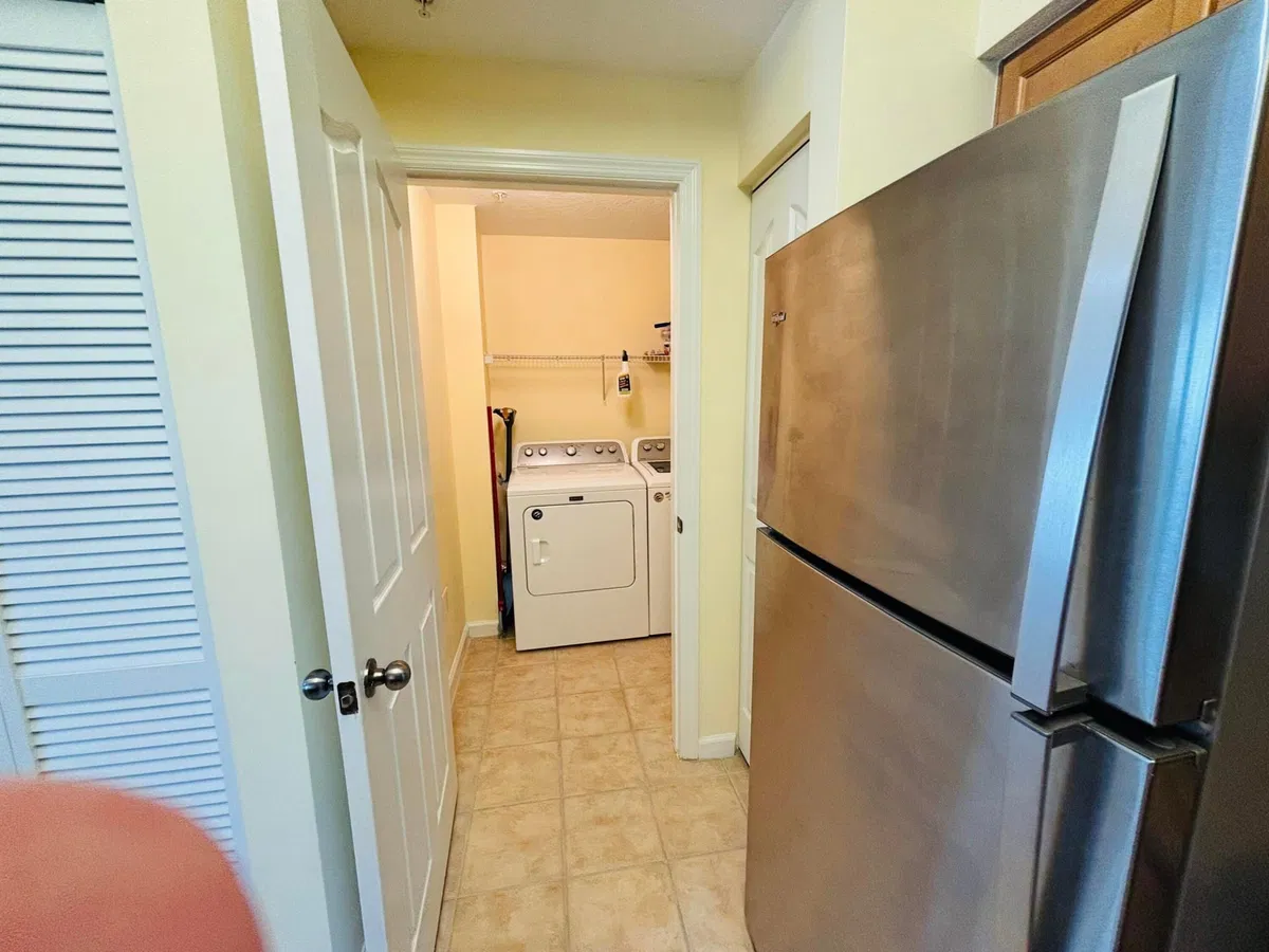 Unit 8304 photo 13