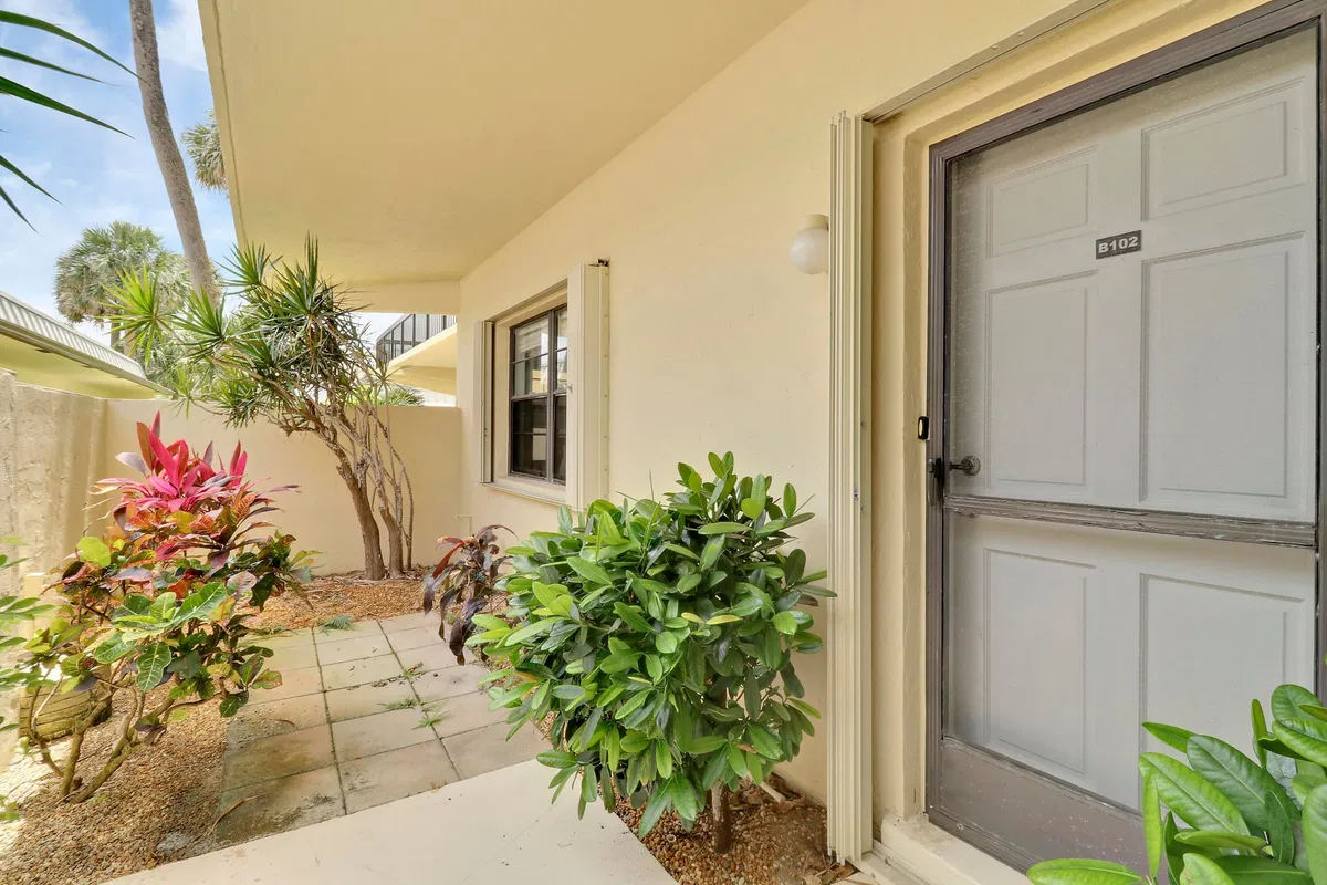  Residence photo 31