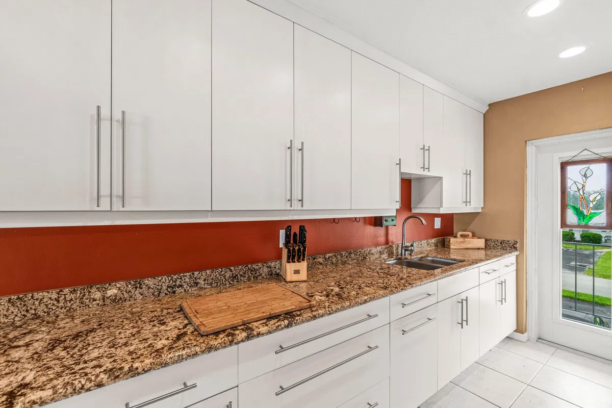  Unit 217 H photo 19