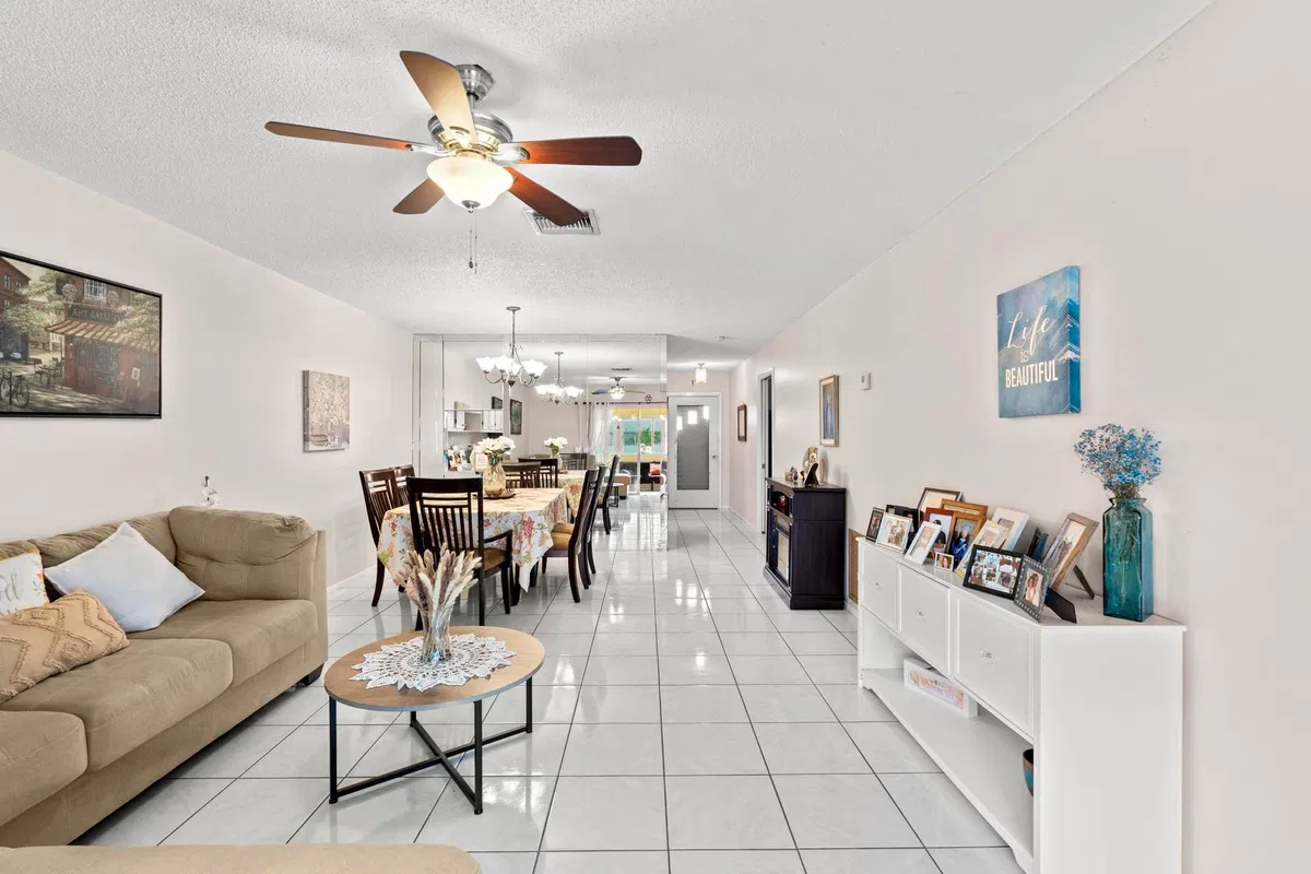 Unit 134 photo 13