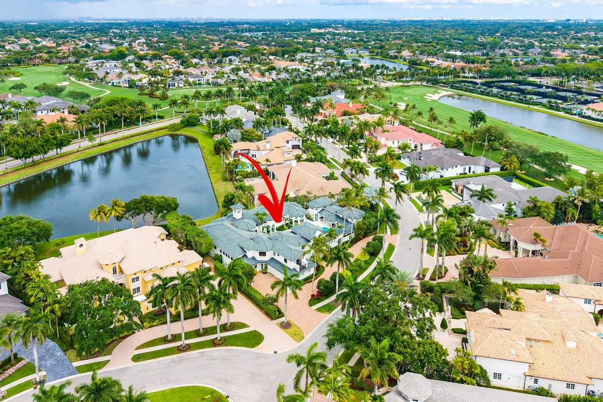 Woodfield Country Club Residence photo 88