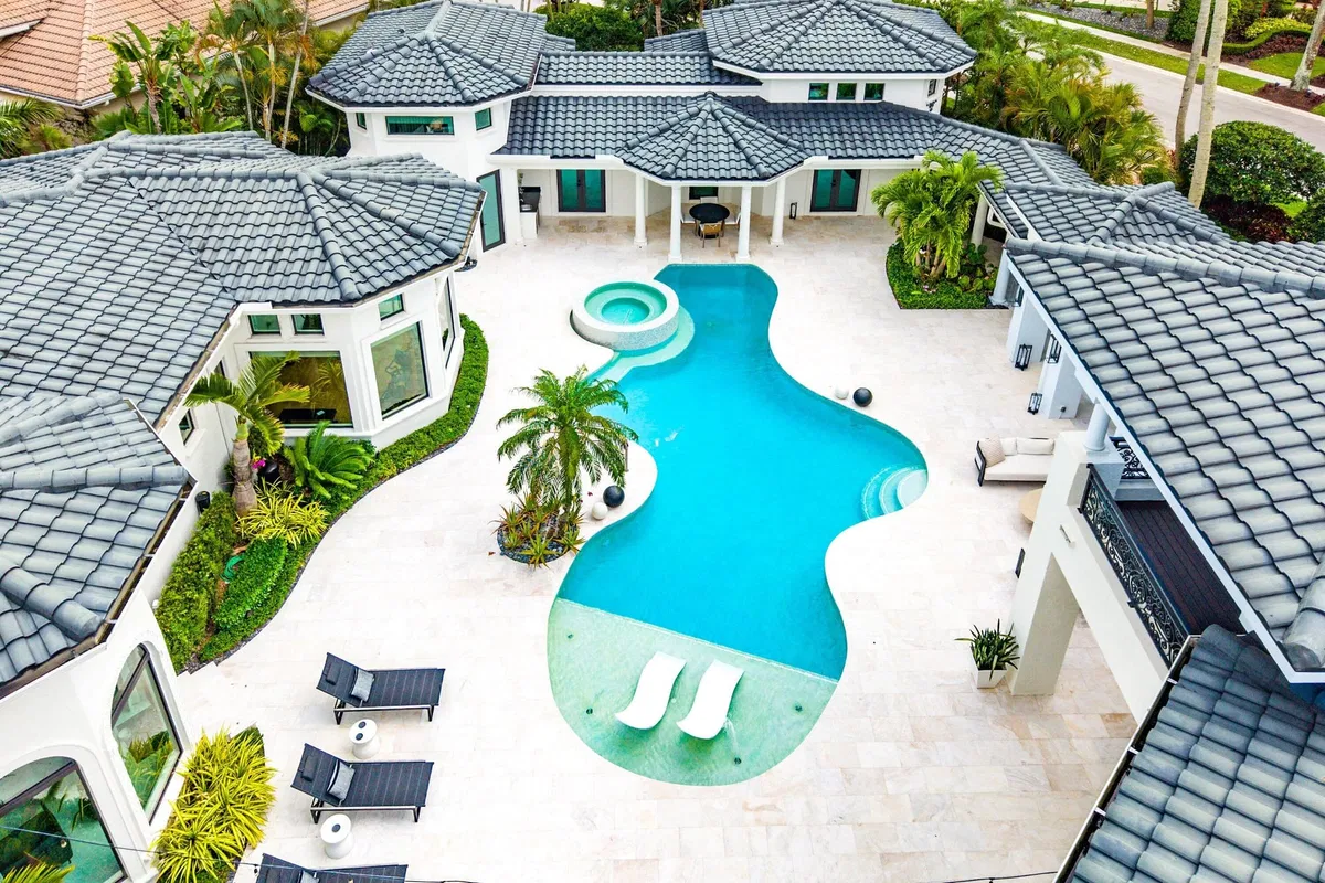 Woodfield Country Club Residence photo 91
