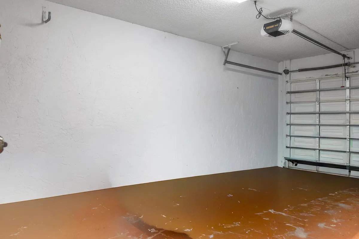 Residence photo 52