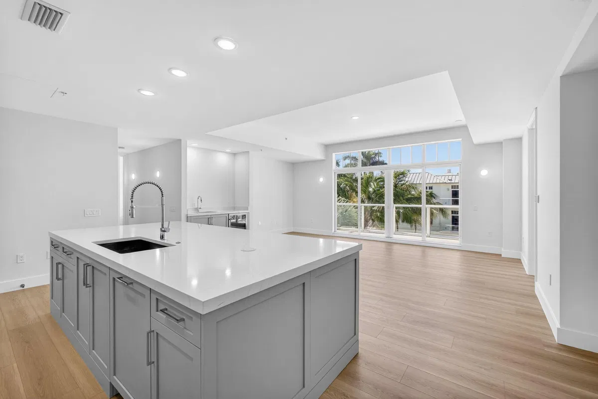 Singer Island Unit 5-301 photo 13