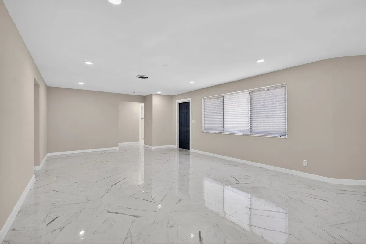 Residence photo 10