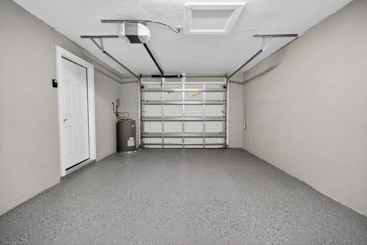 Residence photo 22