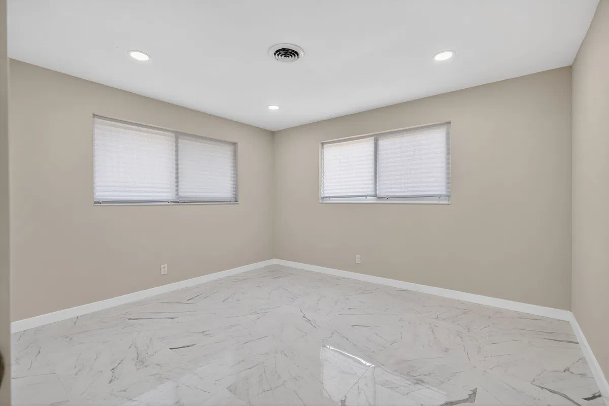 Residence photo 31
