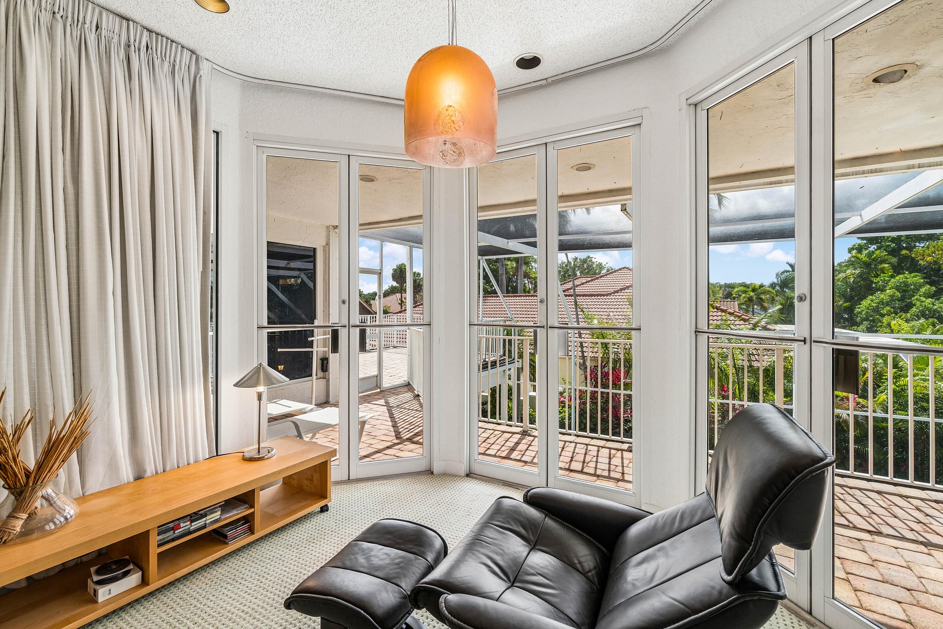 Residence photo 43