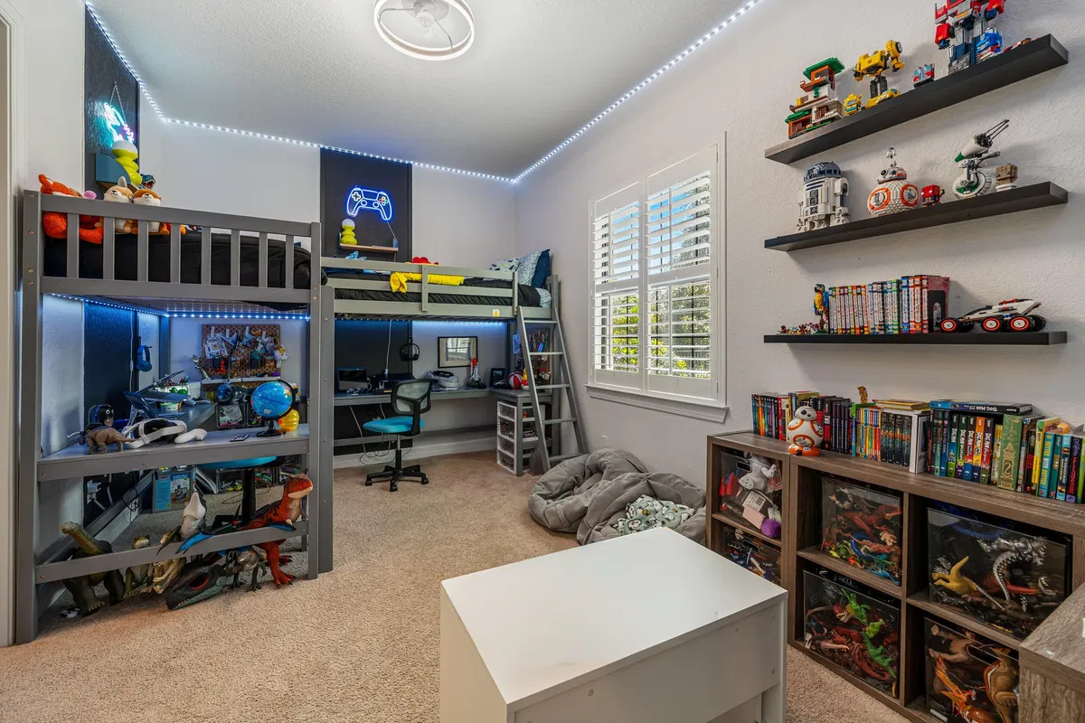 Residence photo 22