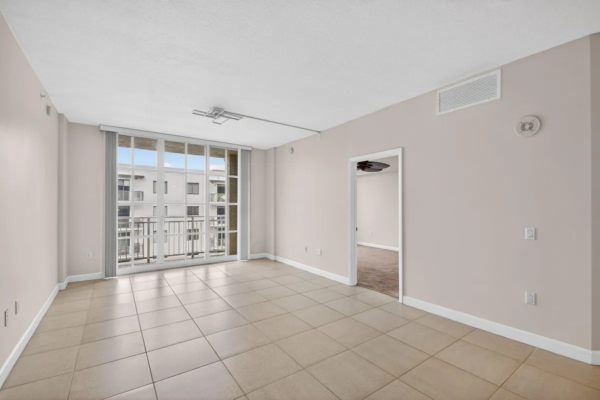 The Whitney Unit 630 photo 13