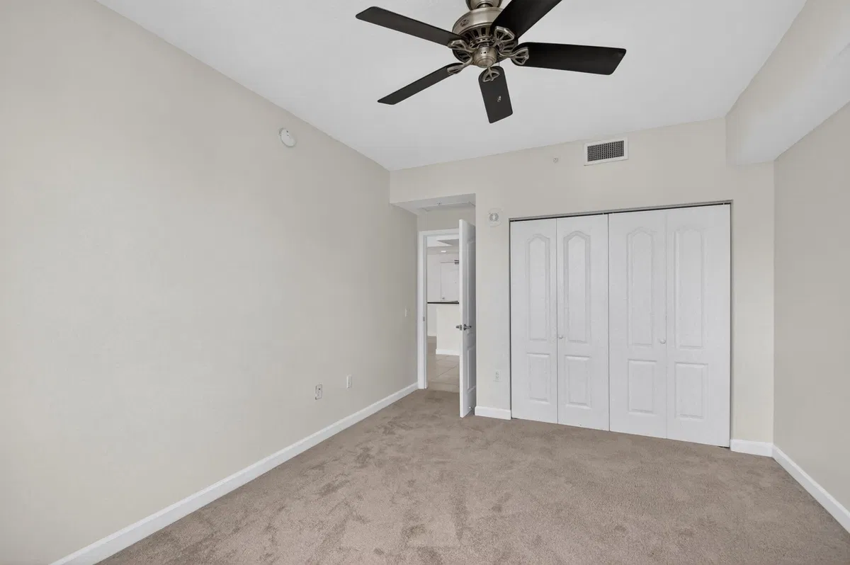The Whitney Unit 630 photo 31