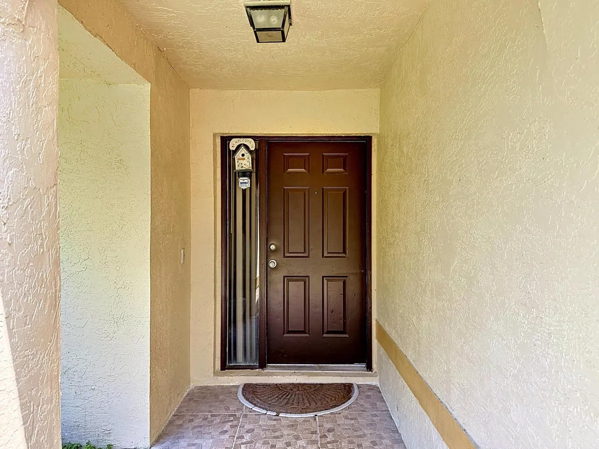 Residence photo 10