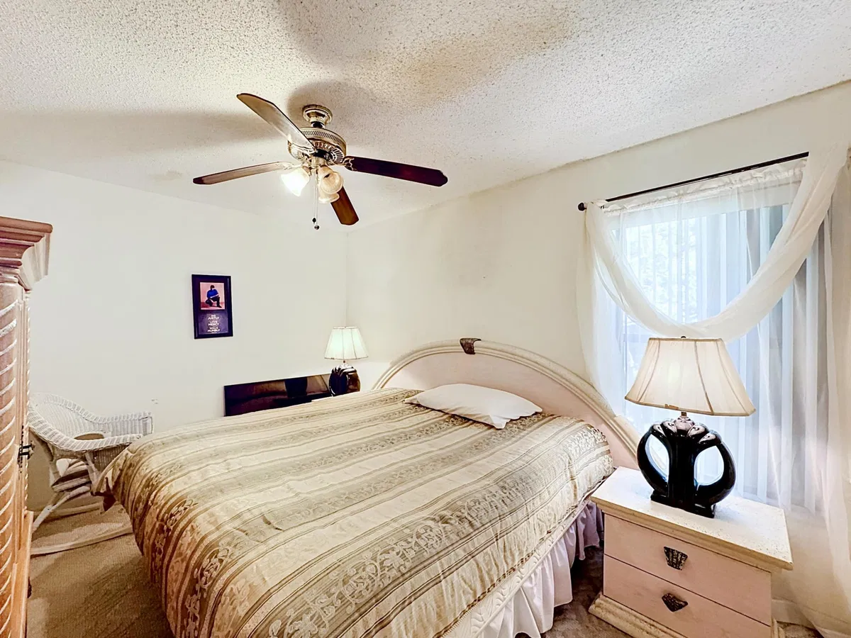 Residence photo 37