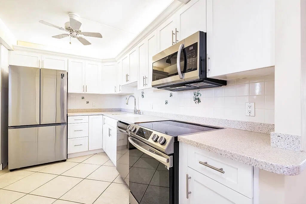  Unit 203 photo 7
