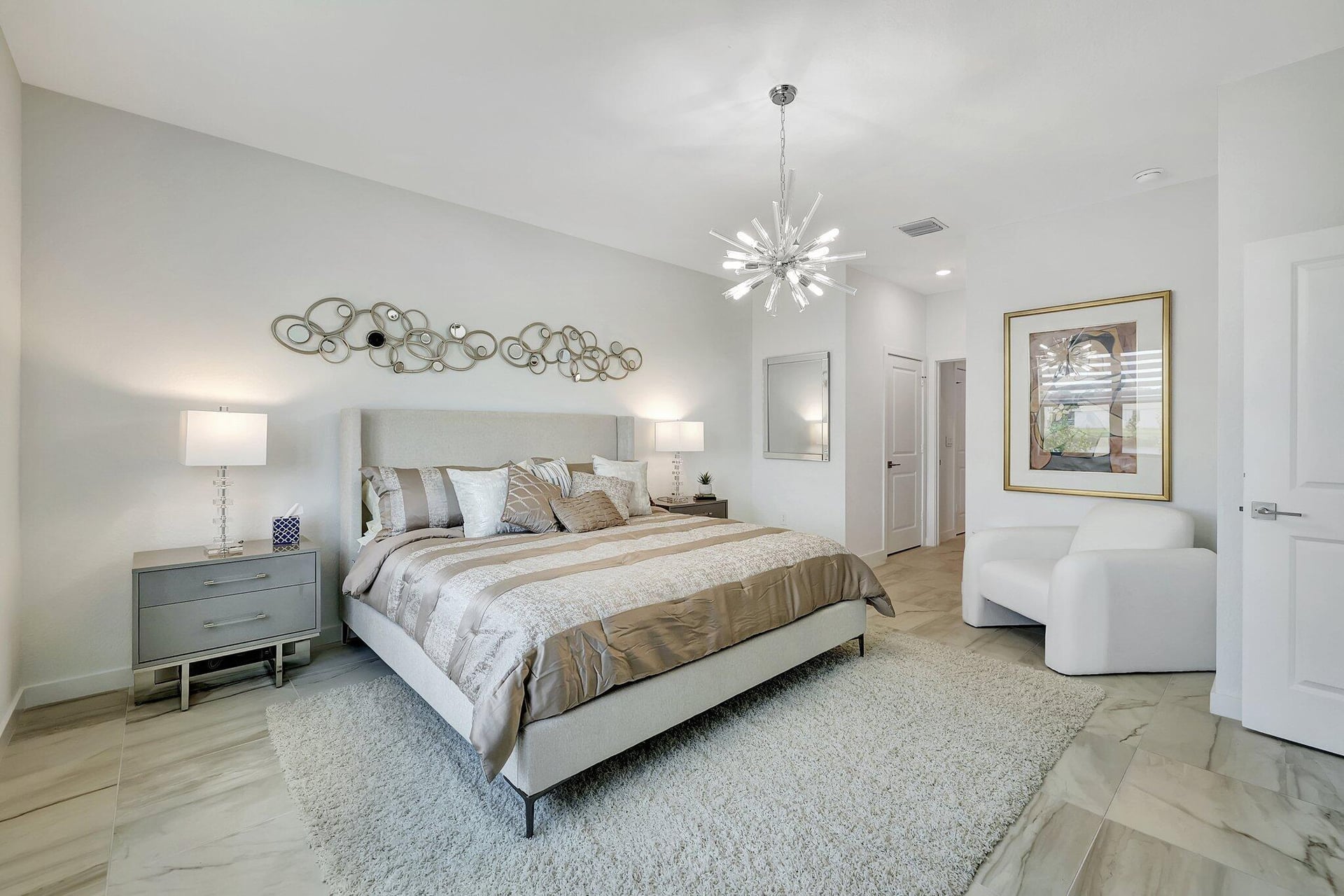 Residence photo 25