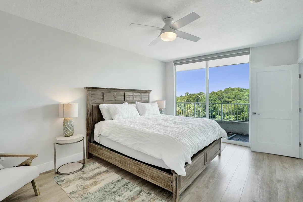 Boynton Beach Club Unit 406 photo 16