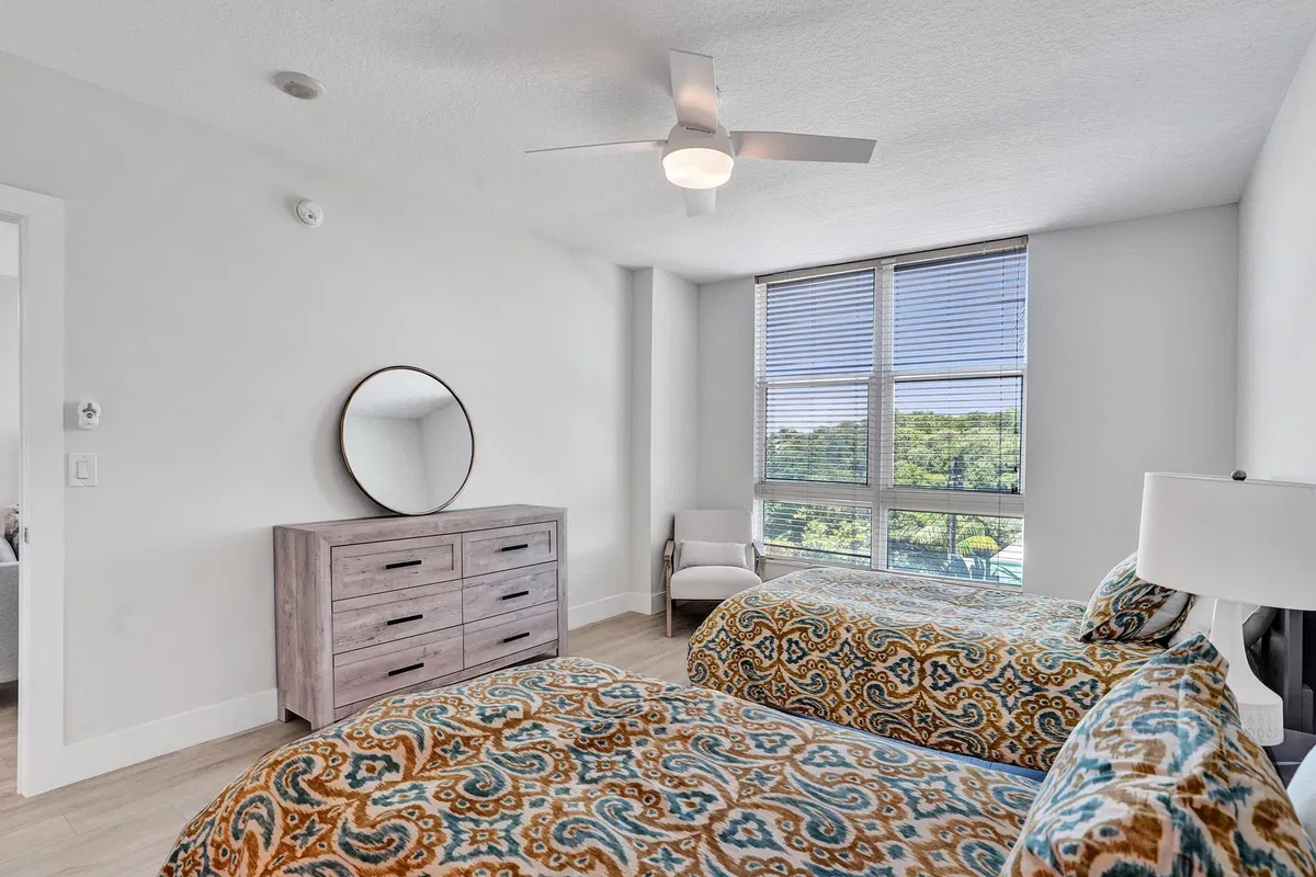 Boynton Beach Club Unit 406 photo 22