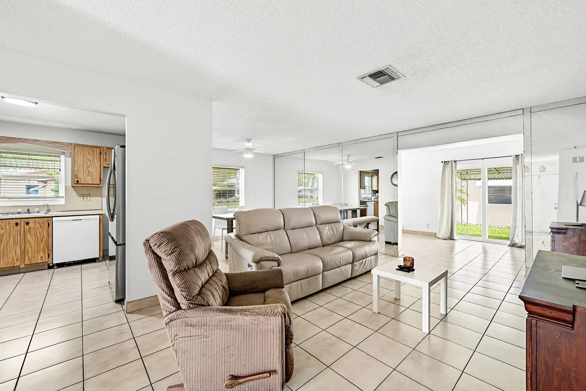 Residence photo 13